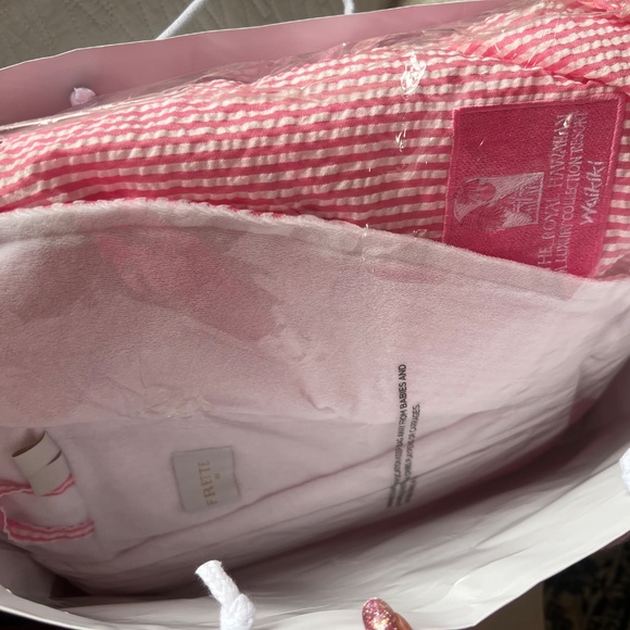 Royal Hawaiian hotel  luxury Robe - Picture 7 of 8